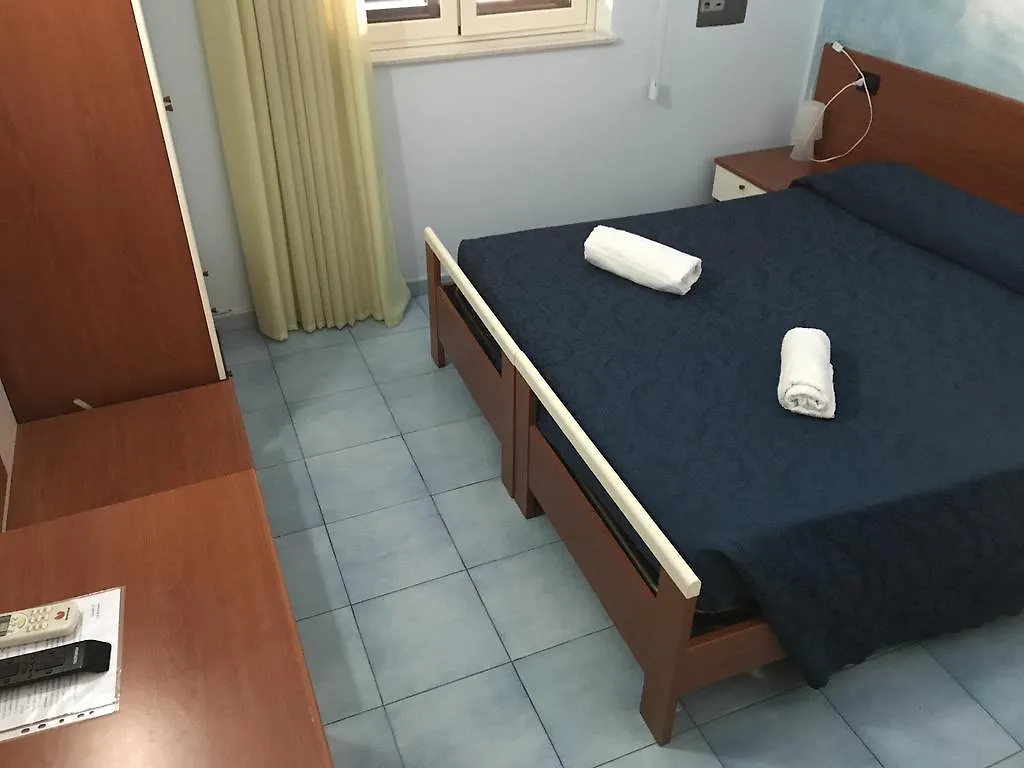 Megaron Hotel Pozzallo 3*,