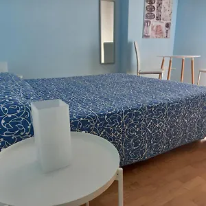 A Un Passo Da... Bed & Breakfast Elmas